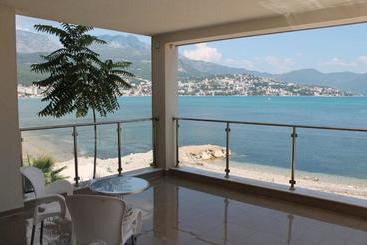 Vienna - Herceg Novi