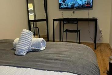 بنسيون New Delft Garden View Prins Room Delta