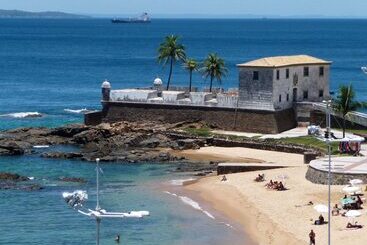 هتل Casa Do Amarelindo