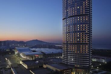 فندق Crowne Plaza Yantai Sea View, An Ihg