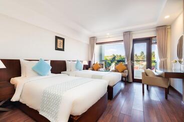 هتل Hoang Ngoc Beach Resort
