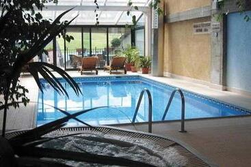 فندق Sno Villa De Sallent 4