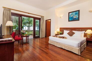 هتل Sunny Beach Resort & Spa