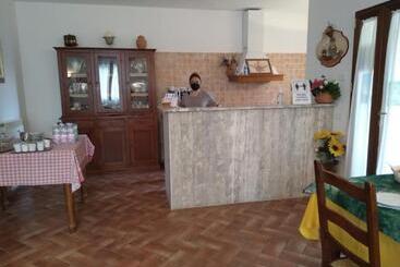 هتل Agriturismo Le Chicche Di Mafalda