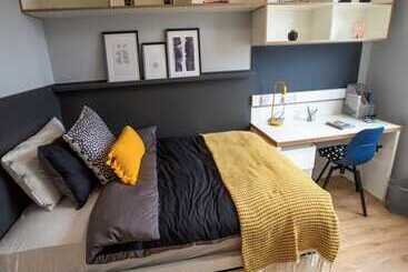 膳宿费 En Suite Rooms Students Only   Newington