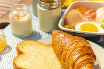 ザ・ビーチテラスホテルアオ石垣