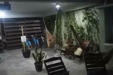 هاستل Hostal Jardin