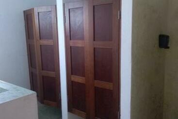 هاستل Hostal Jardin