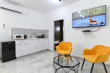 צימר Lake Mansion Boutique Apartments