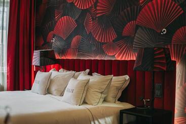 تختخواب و صبحانه The Felix 10