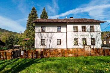 ペンション Penzion Klášterský Mlýn