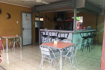 호스텔 Cabinas Brisas Del Golfo