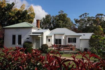 ベッドアンドブレックファースト Glenburn House