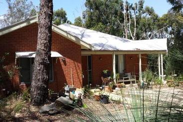 住宿加早餐  Stringybark Hills Retreat