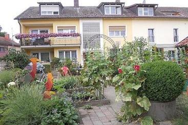 호텔 Ferienbauernhof Storchenhäusle