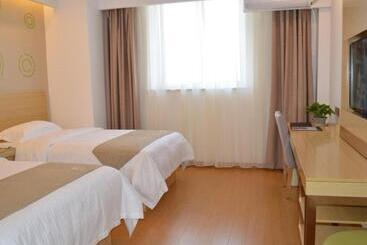 فندق Greentree Inn Huaian Xuyi Royal Garden Express