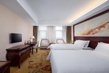 Vienna Hotel Chongqing Chuangyi Park
