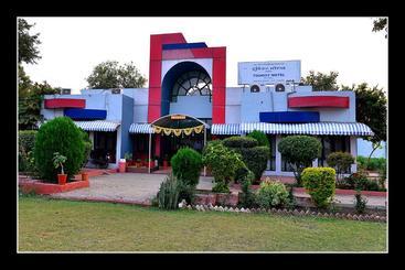 Mpt Tourist Motel, Biaora