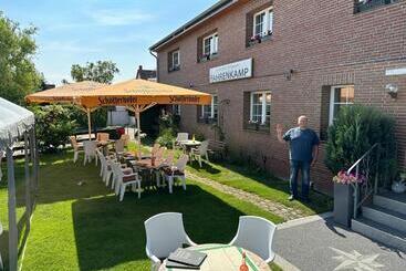 بنسيون Landhotel & Restaurant Fahrenkamp