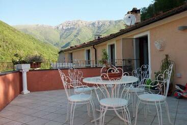 مبيت وإفطار Lo Sporting Bed&breakfast