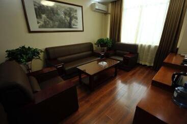 فندق Shell Longnan Lixian Huancheng East Road