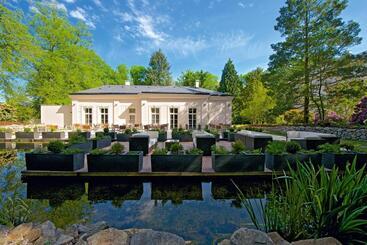 Zámek Ratměřice   Hotel & Resort