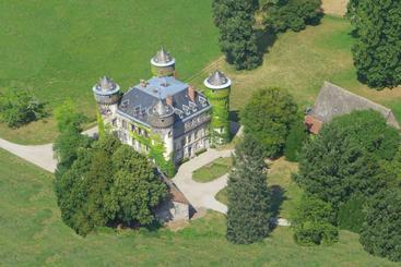 تختخواب و صبحانه Château De Sédaiges