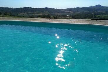 בית מלון כפרי Ca Dell Aglio