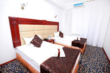 هتل Khujand Deluxe