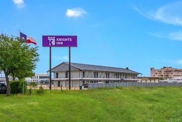 فندق على الطريق Knights Inn North Richland Hills
