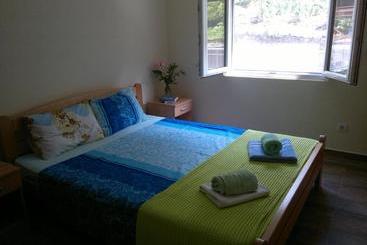 ペンション Apartments Krivokapic Kotor