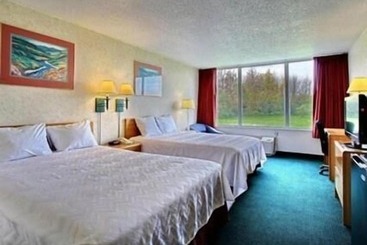 בית מלון כפרי Airport Inn Flint