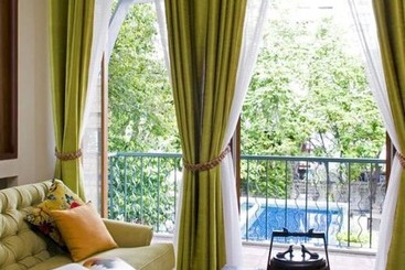 Hotel Ariyasom Villa