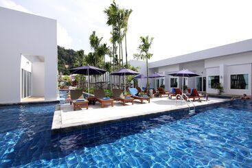 هتل Blu Pine Villa & Pool Access