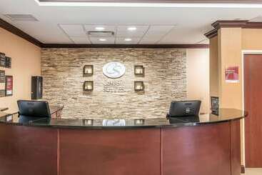 هتل Comfort Suites South Bend Near Casino