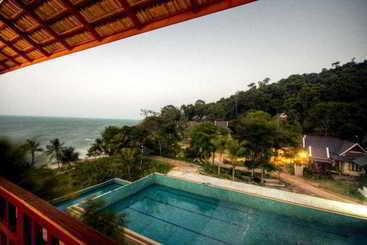 Hotel Kooncharaburi Resort