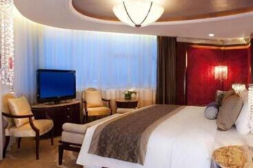 هتل Radisson Tianjin