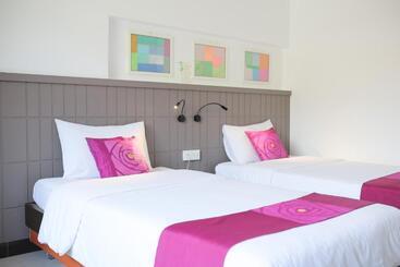 בית מלון כפרי The Mantrini Chiang Rai Sha Extra Plus