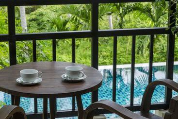 استراحتگاه Kirikayan Luxury Pool Villas & Suite