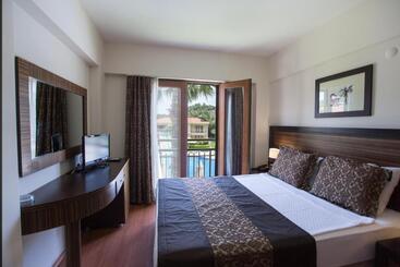 The One Club Hotel   All Inclusive