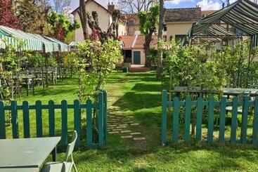 هتل Le Fruit Défendu