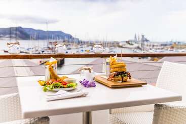 فندق Simon S Town Quayside