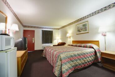 ホテル Americas Best Value Inn & Suites Macon