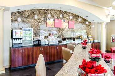 هتل Comfort Suites Bentonville  Rogers