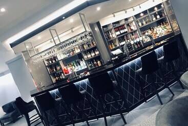 בית מלון כפרי Dean Park