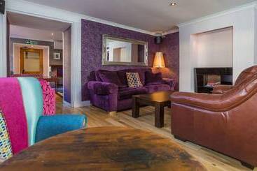 Hotel Duke Of Normandie