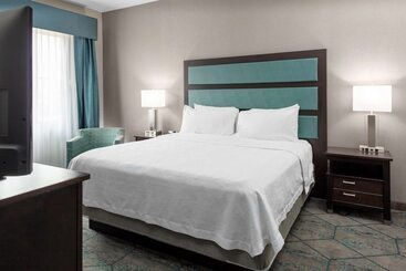 هتل Homewood Suites By Hilton Phoenix Airport South