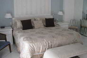 فندق Jamaica Royale