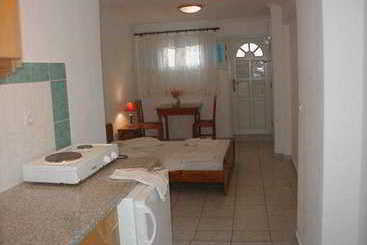 فندق Loukia Villas Apartments