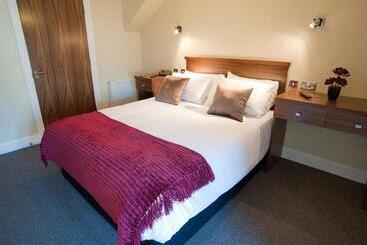 호텔 The Craibstone Suites